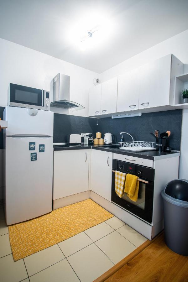 Le Retro Chic - T2 Haut Standing Au Coeur De Corbeil - 48 M2 Apartment Екстериор снимка