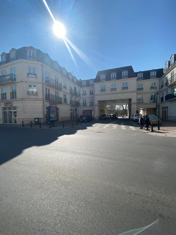 Le Retro Chic - T2 Haut Standing Au Coeur De Corbeil - 48 M2 Apartment Екстериор снимка